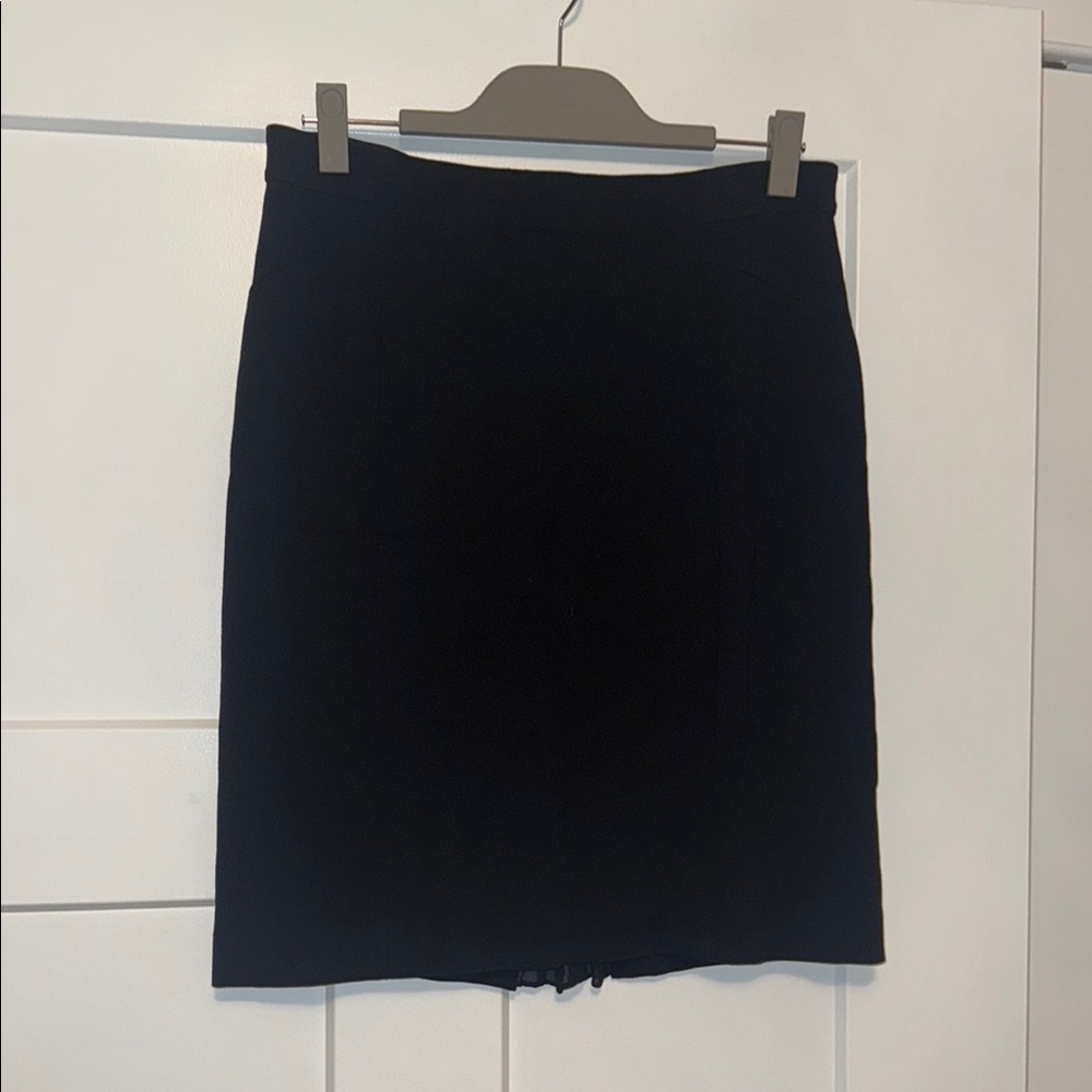 Ann Taylor Classic Black Pencil Skirt size 10